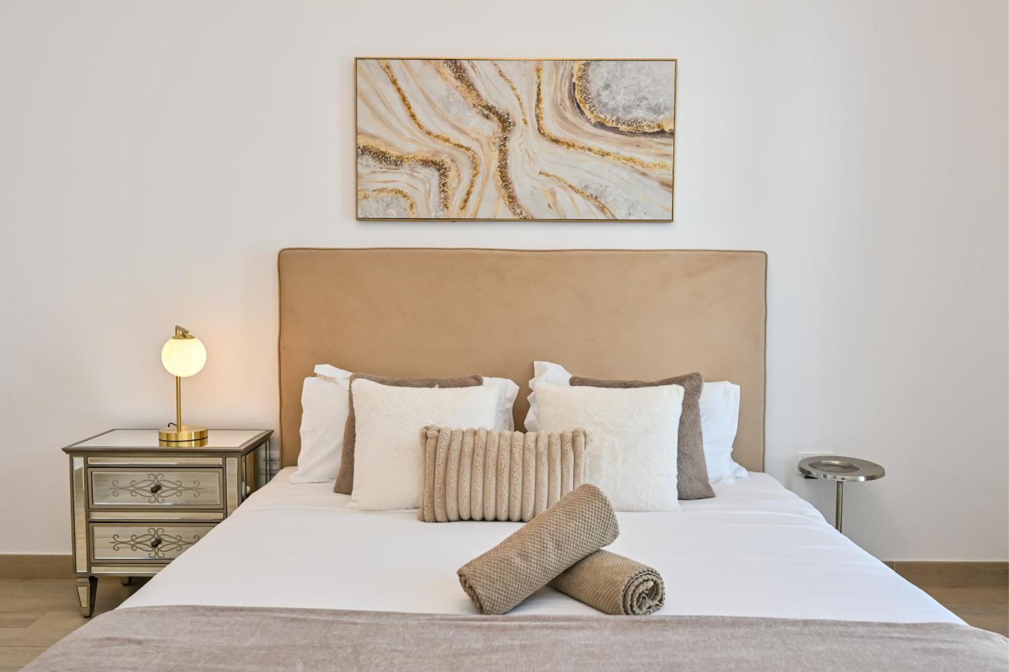 Appartement Yas Canal 3 Luxury Close To F1 And Ferrari World *